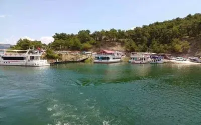 Tabiat parklarına ziyaretçi akını
