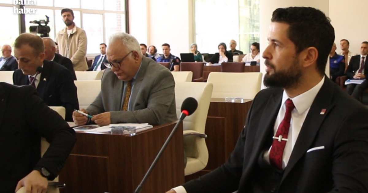 Turgay Bayrak, Belediyenin Bankamatikçilerini Meclis Gündemine Getirdi