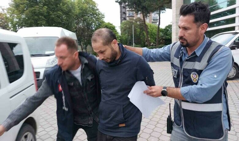 Kırık bardakla boğaz kesen şahıs tutuklandı
 - Samsun’da kırık bardak ile bir kişiyi boğazından keserek ağır yaralayan şahıs çıkarıldığı mahkemece tutuklandı.