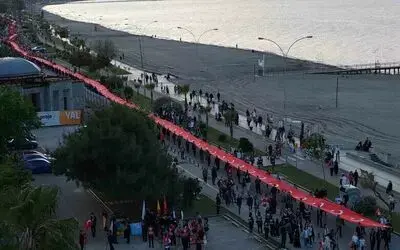 Samsun’da 1919 metrelik dev bayrakla yürüyüş düzenlendi
