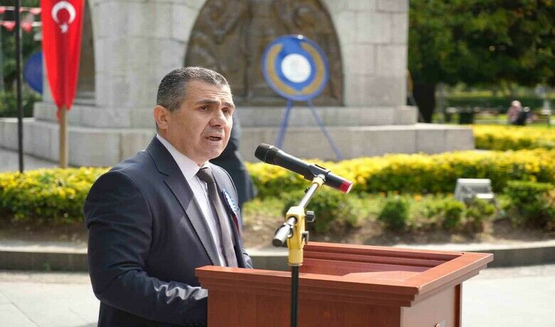 Uzun: "Tapu ve Kadastro Genel Müdürlüğü’nünyılda 20 milyon civarında işlem hacmi var" - Samsun Tapu Kadastro 10.Bölge Müdür Vekili Yılmaz Uzun, "Yılda 20 milyon civarında işlem hacmi, yaklaşık 30 milyon kişinin doğrudan yada dolaylı işinin düştüğü bir devlet kurumu olarak 177 yıldır hizmet vermenin haklı gururunu yaşıyoruz" dedi.