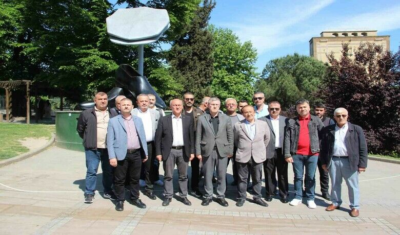Oda başkanları: "Ödemeye devamettiğimiz kredilerden ilave faiz alınmamalı" - Samsun’un Çarşamba ilçesinde bir araya gelen oda başkanları, Hazine destekli esnaf kredisi faizlerinin artmasının kendilerini mağdur ettiğini belirterek, ’ödemeye devam ettikleri kredilerden ilave faiz alınmaması’ talebinde bulundu.