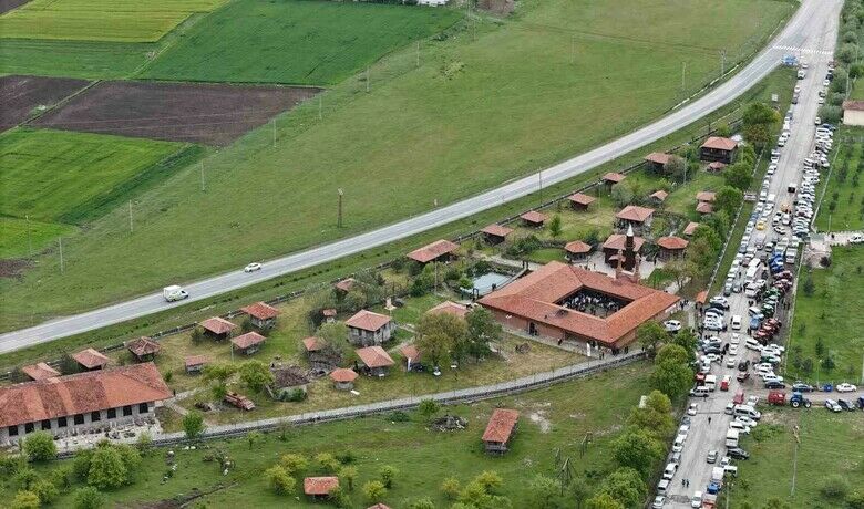 Bu müze dünyada tek
 - Samsun’da bulunan ve bünyesindeki 22 buğday saklama ambarı, 4 ahşap ev, 2 sergen, 2 mısır serenderi 4 su kuyusu ile 300 yıllık Şeyhülislam Mehmet Efendi Ahşap Camisi ile göz kamaştıran Ambarköy Açık Hava Müzesi, ziyaretçilerini bekliyor.
