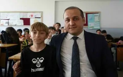 Heimlich manevrası ile öğrencisinin hayatını kurtaran okul müdürü: “Herkes ilk yardımı öğrenmeli"
