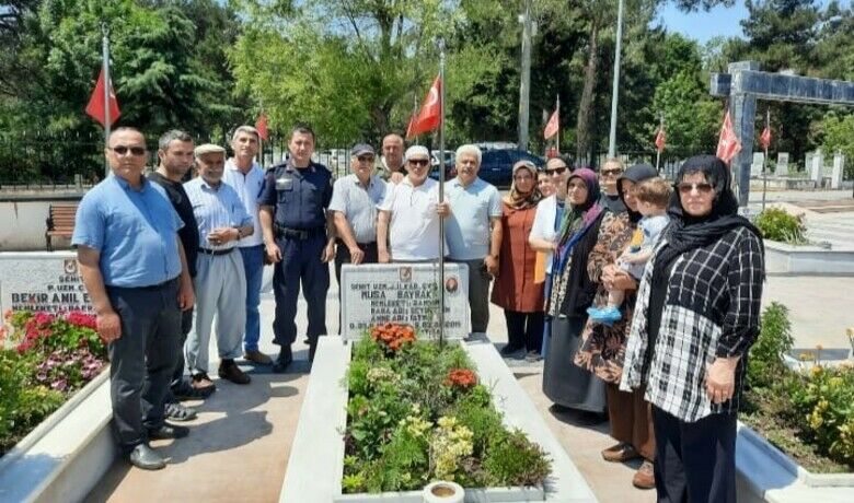 Şehit uzman çavuş kabri başında dualarla anıldı
 - Samsun’un Bafra ilçesinde Şehit Uzman Çavuş Musa Bayrak, şehadetinin 9. yılında mezarı başında dualarla anıldı.