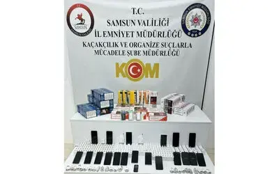 19 adet gümrük kaçağı cep telefonu ve çok sayıda aksesuar ele geçirildi
