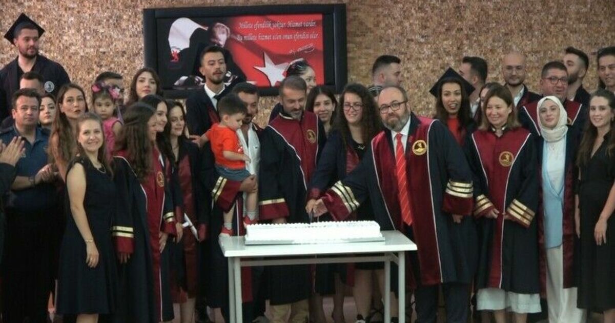 OMÜ Turizm Fakültesinde mezuniyet coşkusu
