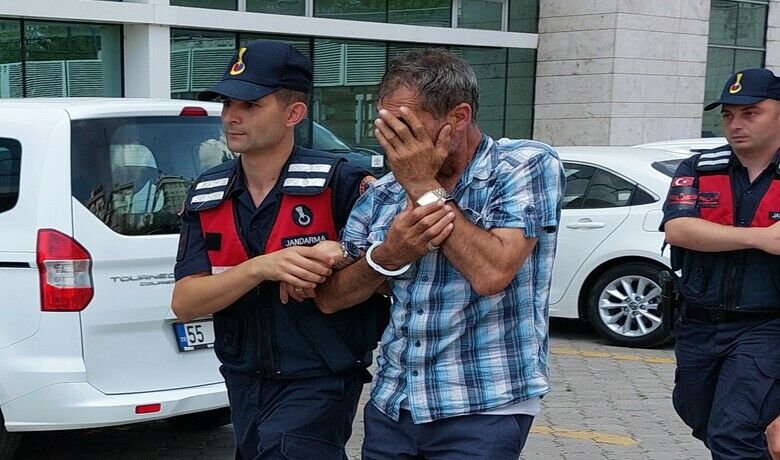Jandarmanın sahte ehliyet operasyondagözaltına alınanlar serbest bırakıldı - Jandarma ekipleri tarafından Samsun merkezli 8 ilde düzenlenen sahte Kuzey Kıbrıs Türk Cumhuriyeti (KKTC) ve Gürcistan ehliyeti operasyonunda gözaltına alınan 4 kişiden 3’ü savcı tarafından,  1 kişi de mahkemece adli kontrol şartıyla serbest bırakıldı.