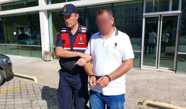 Karısının kolunu kıran koca tutuklandı
 - Samsun’da ’kıskançlık’ yüzünden tartıştığı 3 çocuk annesi karısının, bastonla kolunu ve dişini kıran koca çıkarıldığı mahkemece tutuklandı.