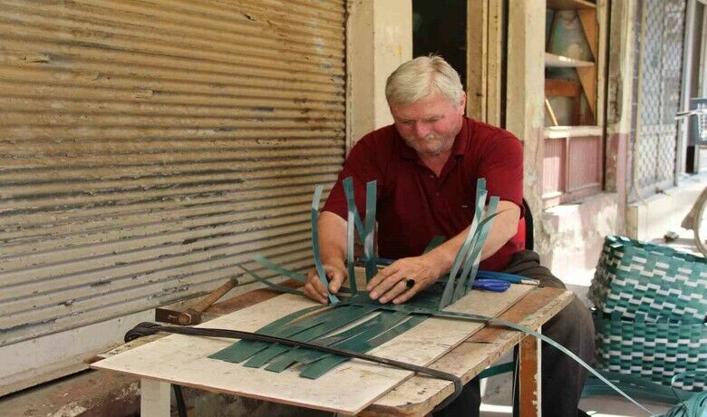 Mesleğin son ustalarından
 - Samsun’un Çarşamba ilçesinde yaşayan 60 yaşındaki Ahmet Aydın, hobi olarak başladığı sepet örme işi ile geçimini sağlıyor.