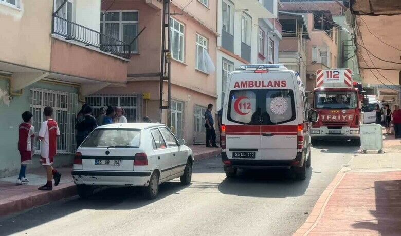 Kazara kendini vuran genç hastaneye kaldırıldı
 - Samsun’da tabancısını kurcalarken kazara kendini vuran bir kişi hastanelik oldu.