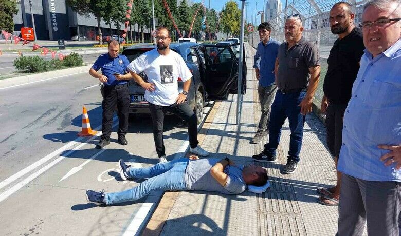 Samsun’da dolmuş ile çarpışanotomobilin sürücüsü hastanelik oldu - Samsun’da dolmuş minibüs ile çarpışan otomobilin sürücüsü hastanelik oldu.