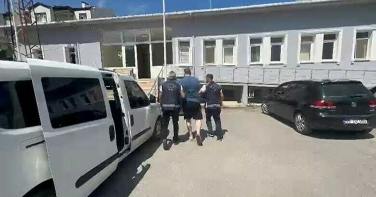Çalıntı araçları "change" yaparak satan şahıs yakalandı