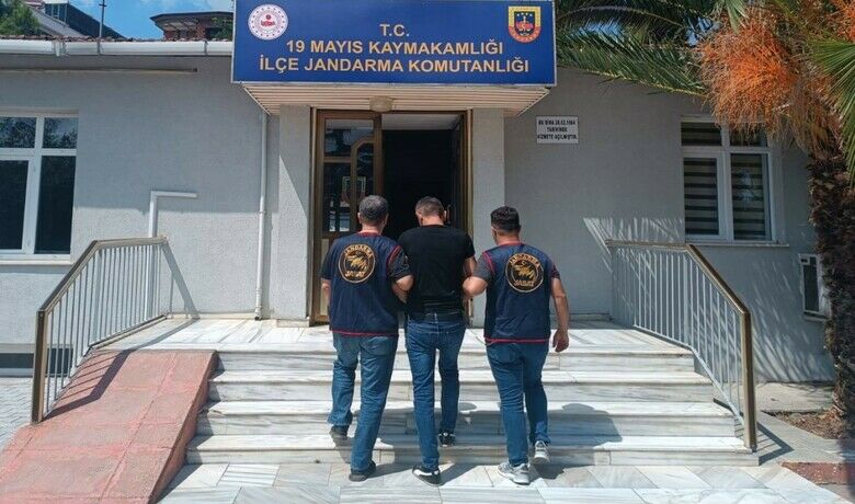 14 yıl 7 ay hapis cezası bulunan şahıs yakalandı
 - Samsun’un 19 Mayıs ilçesinde 14 yıl 7 ay hapis cezası bulunan şahıs yakalandı.