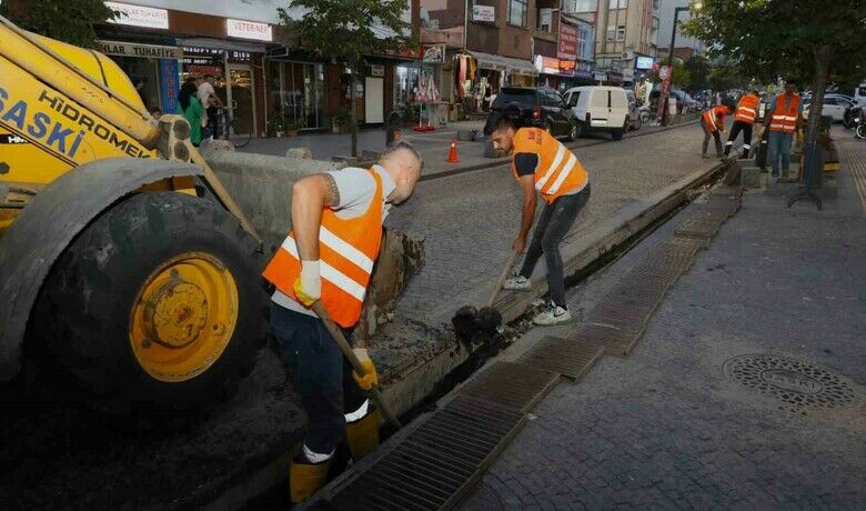SASKİ 7 ayda 20 bin ızgara temizledi
 - Samsun Büyükşehir Belediyesi Su ve Kanalizasyon İdaresi (SASKİ) Genel Müdürlüğü ekipleri 7 ayda 20 bin yağmur suyu ızgarası temizledi.