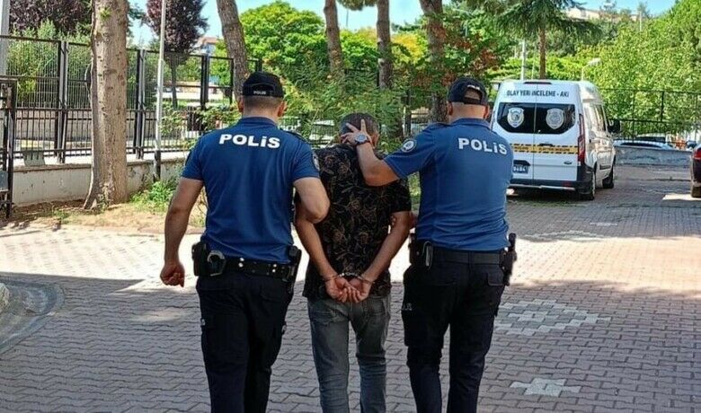 9 yıl 2 ay hapis cezası bulunan şahıs yakalandı - Samsun’un Bafra ilçesinde ’cinsel istismar’ suçundan 9 yıl 2 ay hapis cezası bulunan şahıs yakalandı.