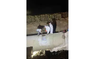 Patlayan sulama borusunda onarım çalışması

