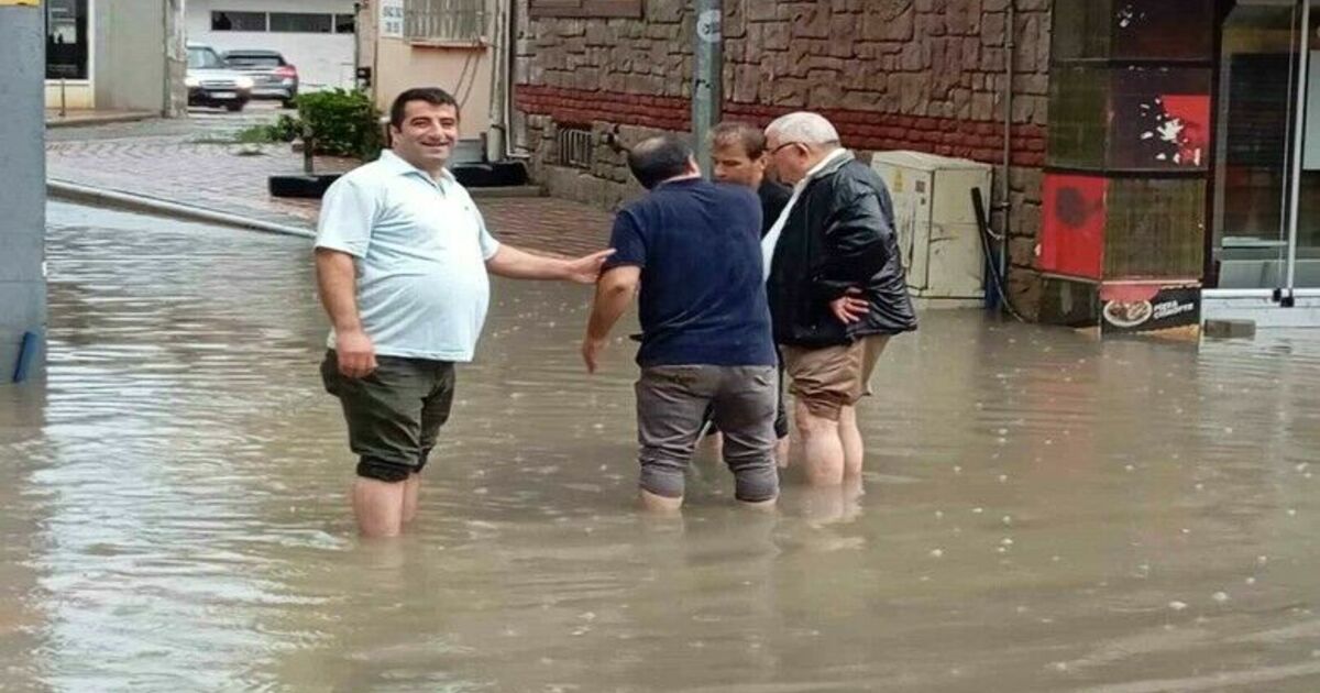 Samsun’da sağanak: Bafra sular altında
