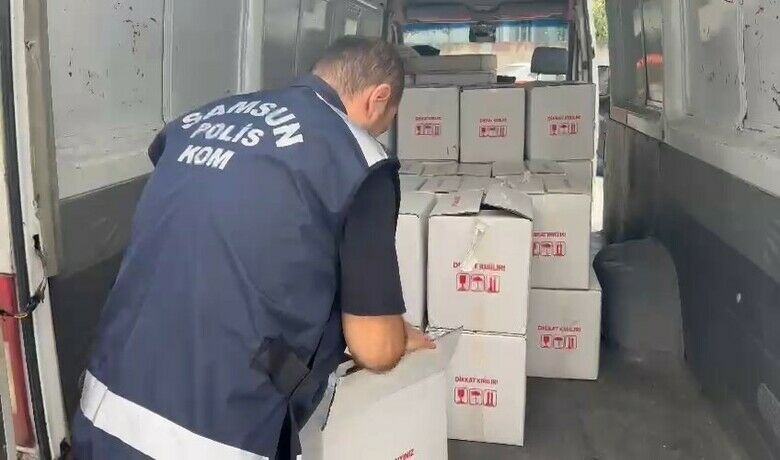 Samsun’da 2 ton etil alkol ele geçirildi
 - Samsun’da polis ekiplerince yapılan çalışma sonucu bir araçta, sahte içki yapımında kullanılan 2 ton etil alkol ele geçirildi.