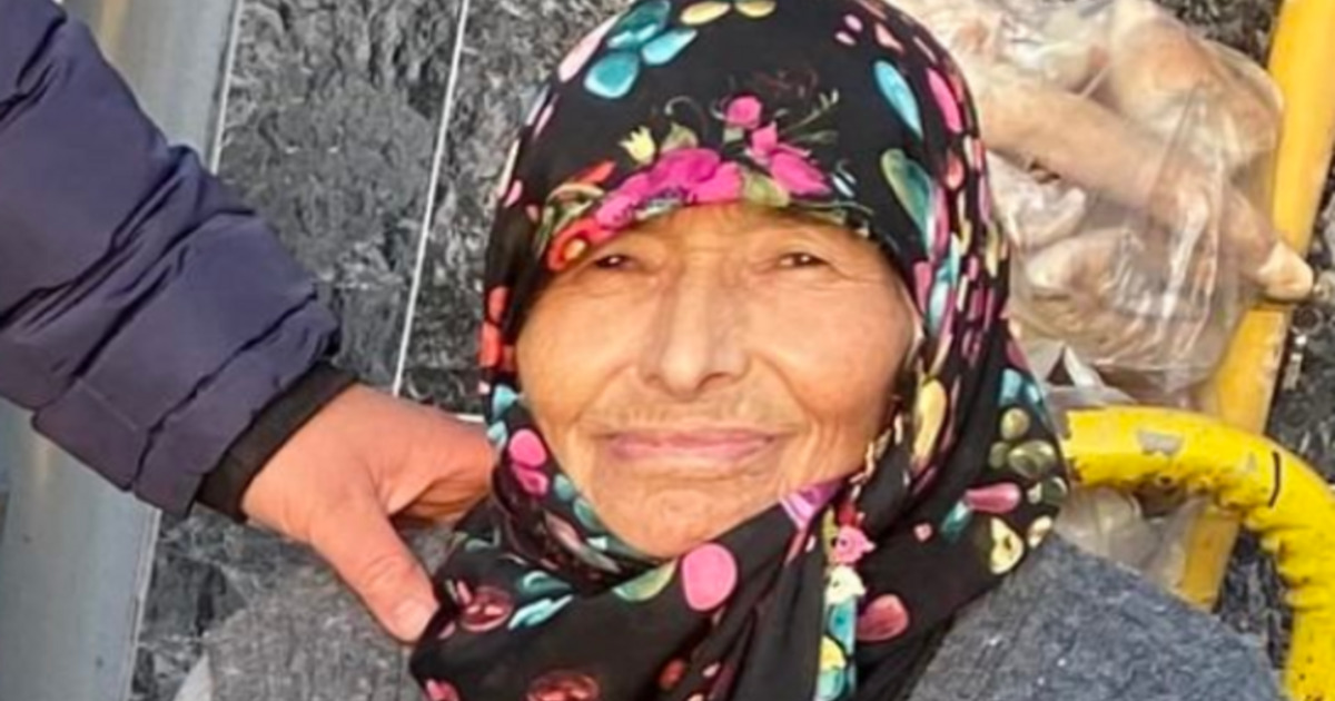 Ayşe Sezgin Vefat Etti