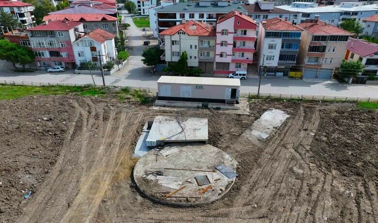 Terme ve Bafra’da kesonsuyu terfi merkezleri devrede - Samsun Büyükşehir Belediyesi Su ve Kanalizasyon İdaresi Genel Müdürlüğü (SASKİ) tarafından, şiddetli yağış sonrası meydana gelen sel ve su baskınlarına çözüm olması amacıyla Terme ve Bafra’da inşa edilen keson kuyu terfi merkezleri devreye alındı.