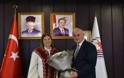 OMÜ’de devir teslim
