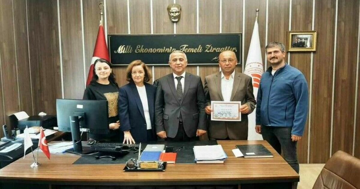 Bafralı çiftçiye ana arı üretim yeri izni