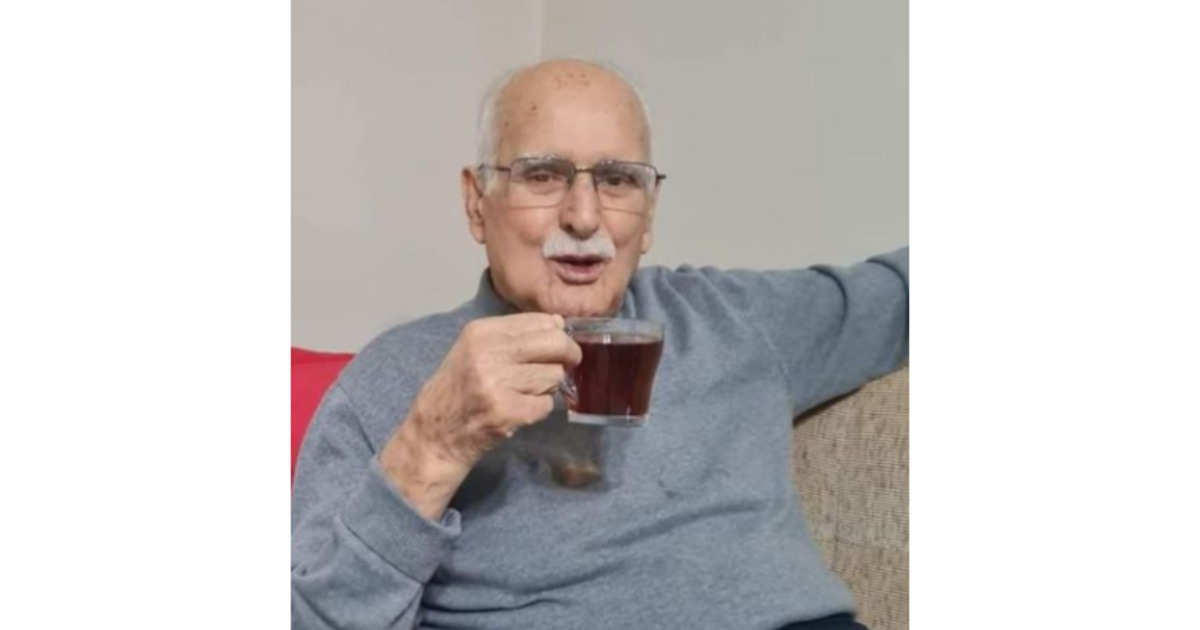Mümin Uyar Vefat Etti