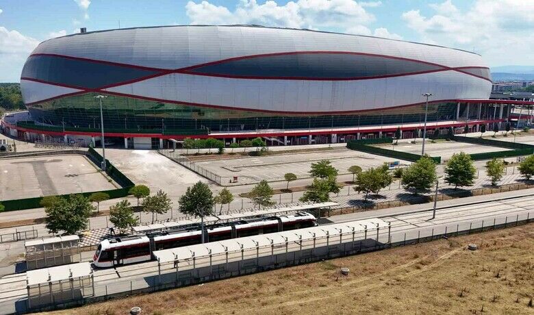 19 Mayıs Stadyumu’nun tadilatında sona geliniyor
 - Süper Lig ekiplerinden Samsunspor’un kullandığı 19 Mayıs Stadyumu’nun 16 milyon TL’lik tadilat işinde sona gelindi.
