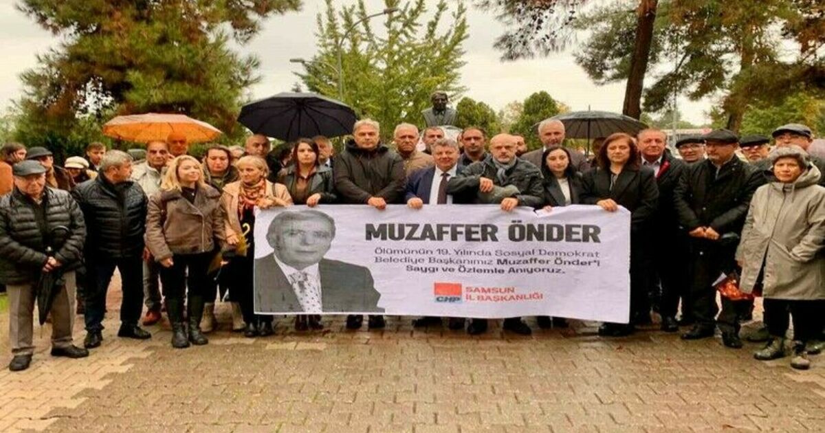 Samsun’un kurucu Büyükşehir Belediye Başkanı Muzaffer Önder, vefat yıldönümünde anıldı