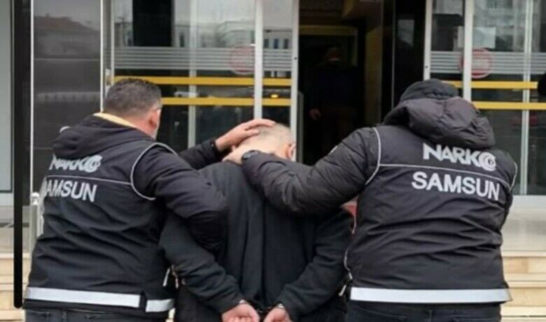 Bafra’da uyuşturucu ile yakalanan şahıs adliyede - Samsun’un Bafra ilçesinde uyuşturucu ile yakalanan şahıs adliyeye sevk edildi.