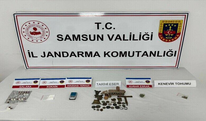 Jandarma tarihi eser ve uyuşturucu ele geçirdi
 - Samsun’da jandarma ekipleri tarafından düzenlenen operasyonda tarihi eser ve uyuşturucu ele geçirildi.