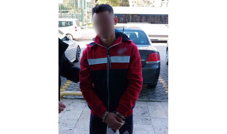 Samsun’da DEAŞ operasyonu: 1 gözaltı
 - Samsun’da DEAŞ terör örgütüne yönelik düzenlenen operasyonda yabancı uyruklu 1 kişi gözaltına alındı.