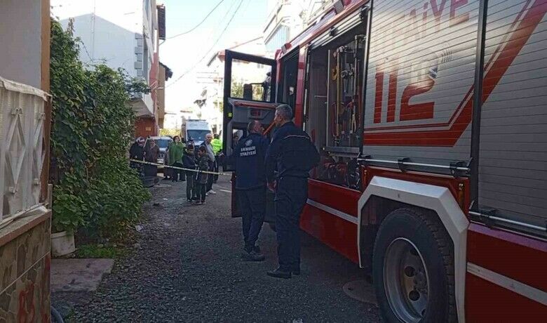 Bafra’da yangın: 3 katlı binanıngiriş katı kullanılamaz hale geldi - Samsun’un Bafra ilçesinde 3 katlı binanın zemin katı, çıkan yangında kullanılamaz hale geldi.