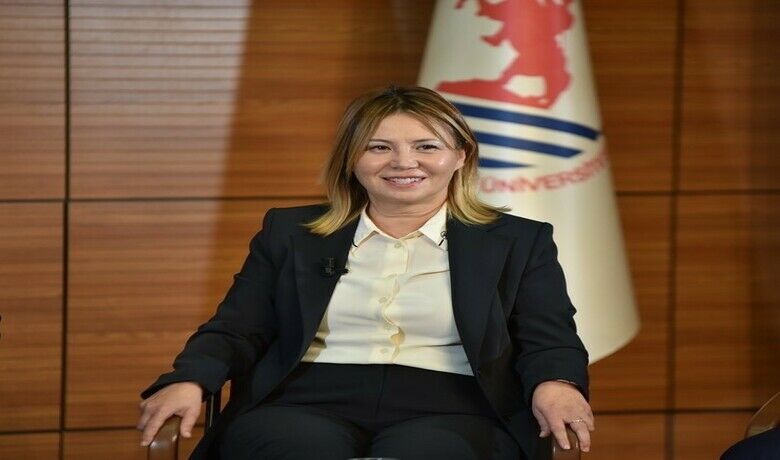 Rektör Fatma Aydın: "OMÜ-sanayiiş birliği bölgeye değer katıyor" - Ondokuz Mayıs Üniversitesi(OMÜ) Rektörü Fatma Aydın, “OMÜ-sanayi iş birliği bölgeye değer katıyor. Üniversitemiz 5 yılda 200’ün üzerinde projeye destek sağladı ve 200’ün üzerinde firmaya danışmanlık hizmeti verdi” dedi.