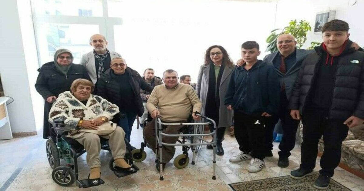Okuldan sakatlar derneğine wolker