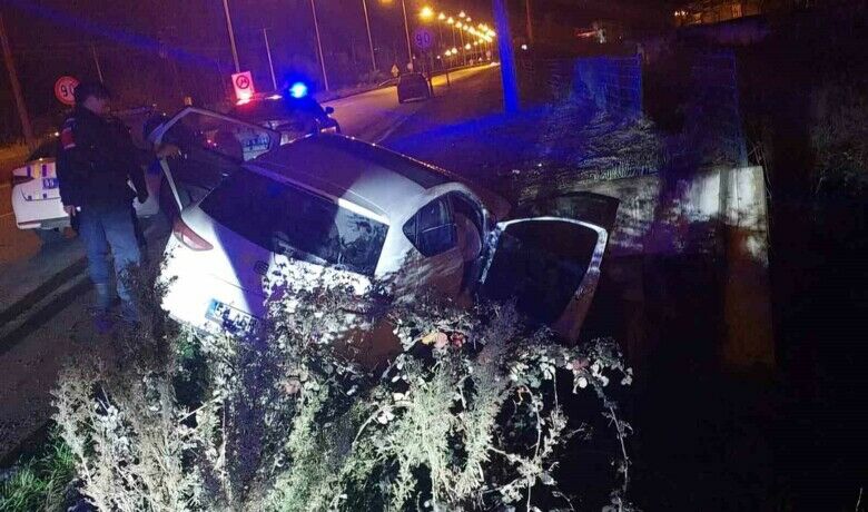 Samsun’da trafik kazası: 1 ölü, 2 yaralı - Samsun’da meydana gelen trafik kazasında 1 kişi hayatını kaybetti, 2 kişi yaralandı.