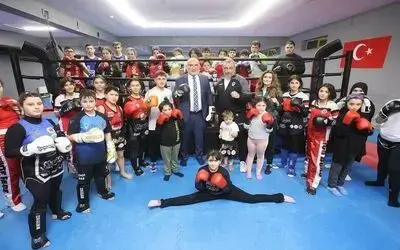 Başkan Sandıkçı: "Sağlıklı ve zinde nesiller yetiştiriyoruz"
