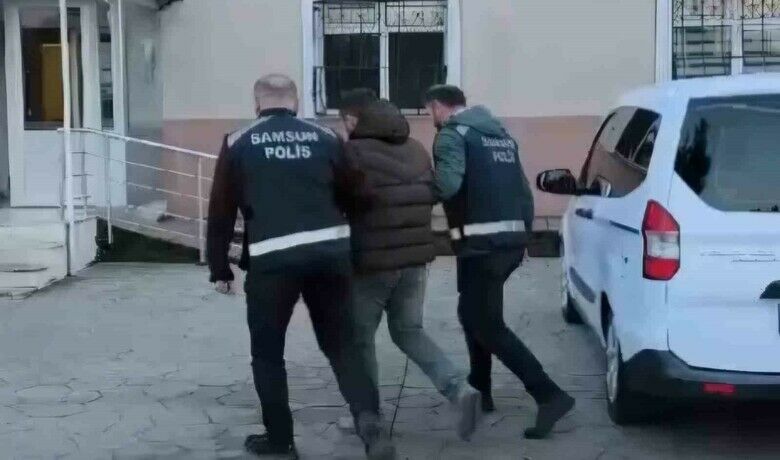 Samsun’da 7,5 yıl hapiscezasıyla aranan şahıs yakalandı - Samsun’da hakkında 7 yıl 6 ay hapis cezası olan bir kişi polisin takibi sonucu yakalandı.