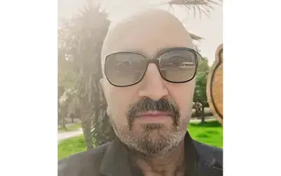 Silahını temizlerken kazara kendini vurdu
