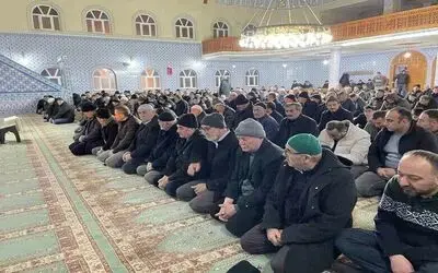Kavak’ta Berat Kandili huşu içinde idrak edildi

