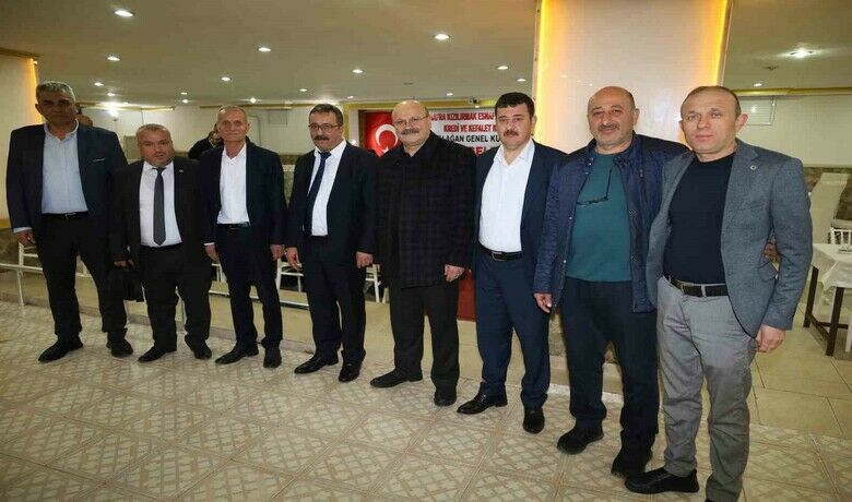 Kooperatif seçiminde Başkan Yılmaz güven tazeledi
 - Bafra Kızılırmak Esnaf ve Sanatkârlar Kredi ve Kefalet Kooperatifi Olağan Genel Kurulu’nda mevcut Başkan Ahmet Yılmaz, yeniden başkan seçildi.