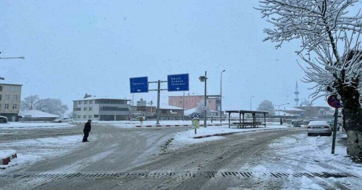 Samsun’da eğitime kar engeli
