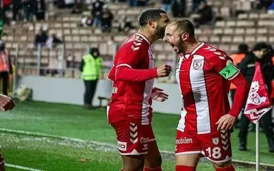Samsunspor, 3 futbolcuyla sözleşme uzattı
