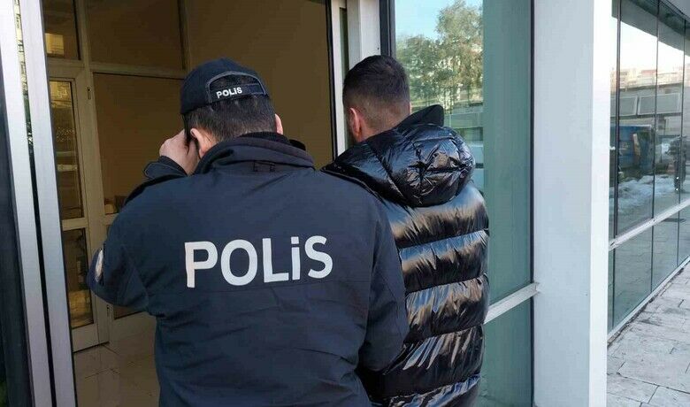 Dolandırıcılık suçundan aranan şahıs yakalandı
 - Samsun’da dolandırıcılık suçundan arandığı iddia edilen şahıs gözaltına alınarak adliyeye sevk edildi.