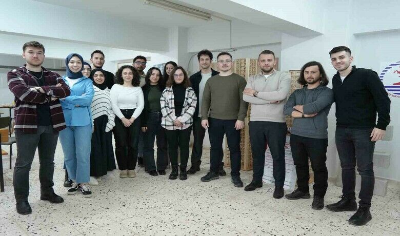 ABD’deki ’Depreme Dayanıklı Yapı Tasarım Yarışması’ndaTürkiye’yi temsil edecek öğrencilerin yoğun çalışması