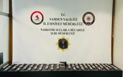 Samsun’da 4 bin 816 adet sentetik ecza ele geçirildi

