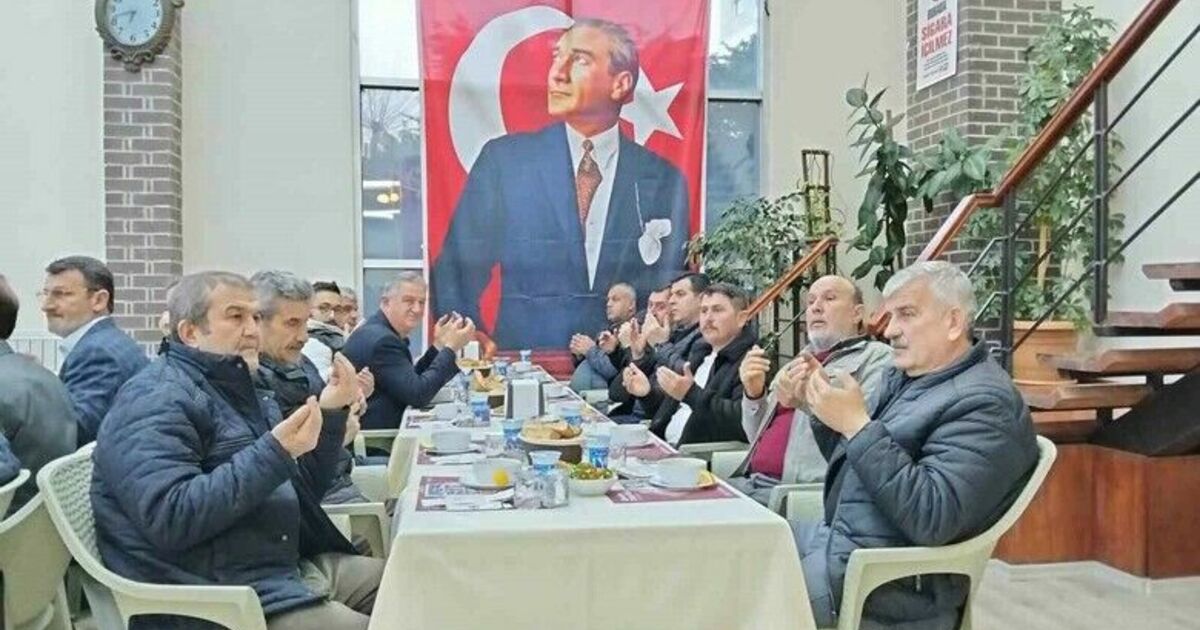 Çiftçiler iftarda buluştu
