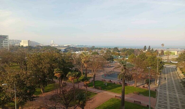 Samsun’un havasına ’kuvvetli enverziyon’ etkisi
 - Samsun Çevre, Şehircilik ve İklim Değişikliği Müdürlüğü, kentte hava kalitesinin orta seviyede olduğunu, bunun ‘kuvvetli enverziyon(sıcaklık terselmesi kırmızı seviyede) ve düşük rüzgar hızı’ndan kaynaklandığını açıkladı.