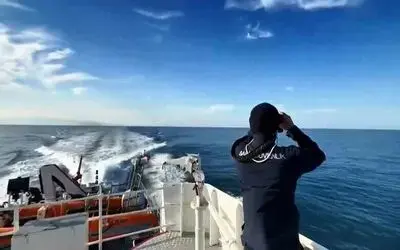 Samsun Valisi Tavlı’dan jandarma, polis ve sahil güvenlik personeline telsizden bayram kutlaması
